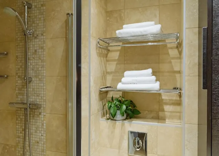 Double Near Cismigiu Park