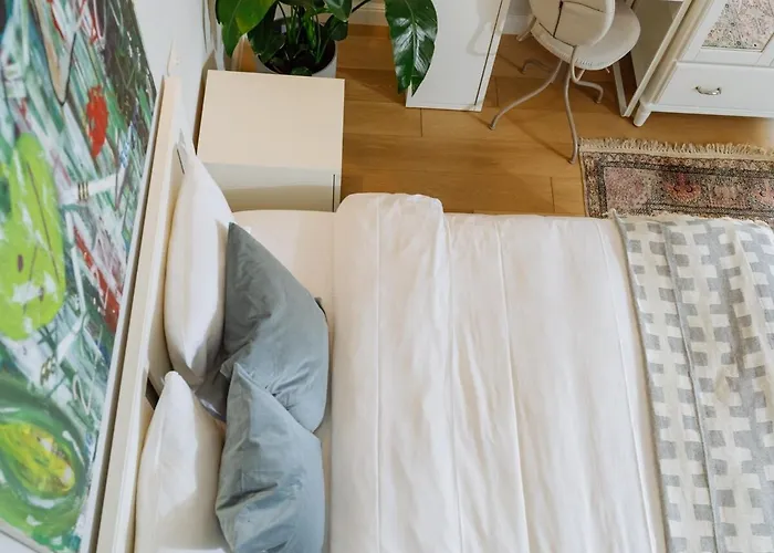 Double Near Cismigiu Park Апартаменти Бухарест